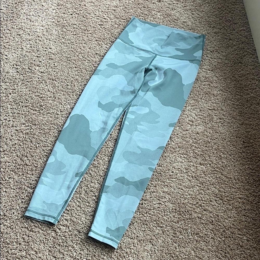 Aerie Camouflage Leggings - Size M